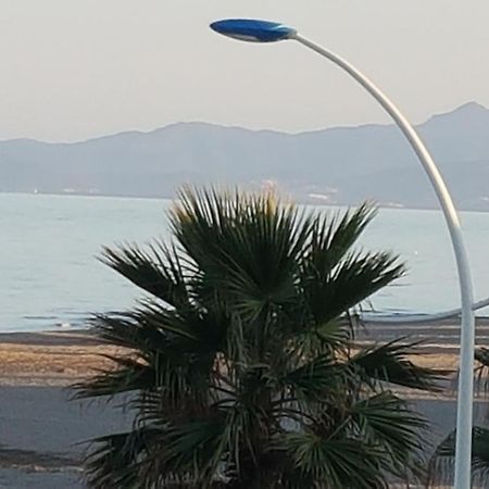 Chambres D'Hotes Un Ete Sans Fin A 50 M De La Plage A Canet Plage Bagian luar foto